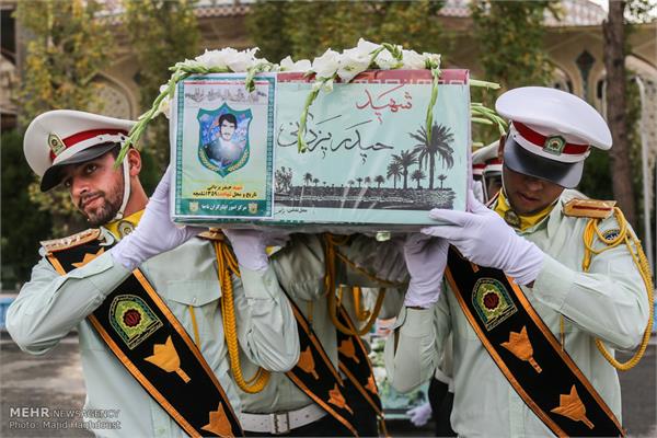 تشییع پیکر سه شهید تازه تفحص شده نیروی انتظامی 17