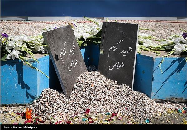 تشییع دو شهید گمنام درحوزه ی هنری16