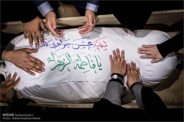 اولین دیدار خانواده شهید تازه تفحص شده در معراج شهداء 10