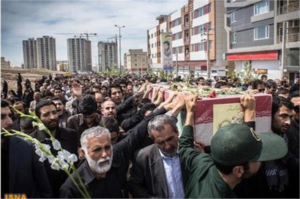 تشییع و خاکسپاری در دانشگاه آزاد قزوین