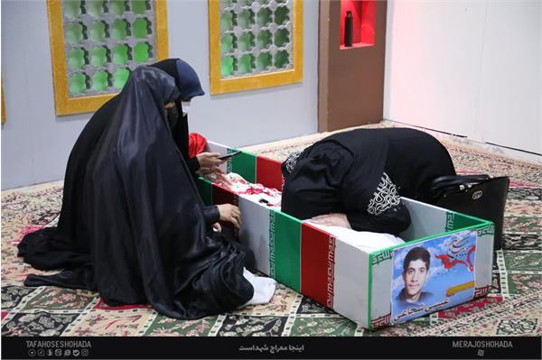 وداع با پیکر شهید تازه تفحص شده عیسی شجاعی 4