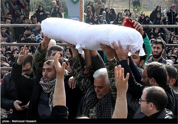 تشییع و تدفین پیکر دو شهید گمنام در شهرک مشیریه 7