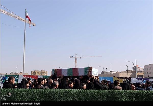 تشییع پیکر دوشهید گمنام و مراسم عزاداری شهادت حضرت زهرا(س) - مشهد 11