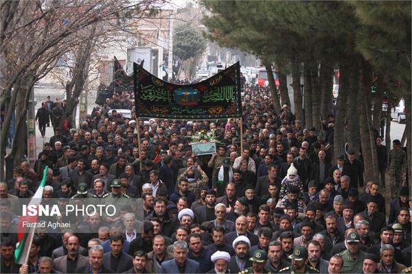 تشییع پیکر شهدای دفاع مقدس در کشور 32