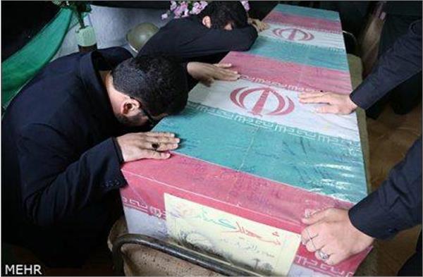 تشییع و خاکسپاری شهدای گمنام در دانشگاه آزاد لاهیجان