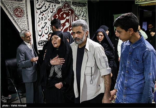 نخستین دیدار خانواده شهید علیرضا بدرخانی بعد از ۲۸ سال با پیکرش 13