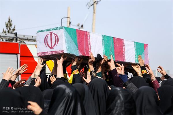 مراسم تشییع و خاکسپاری دو شهید گمنام در خمین 5