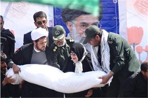 تشییع و خاکسپاری شهدای گمنام در اهرم تنگستان