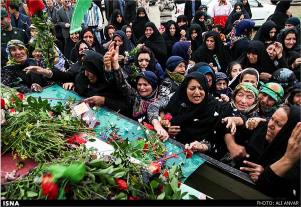 تشییع و خاکسپاری دو شهید گمنام در اردبیل 9