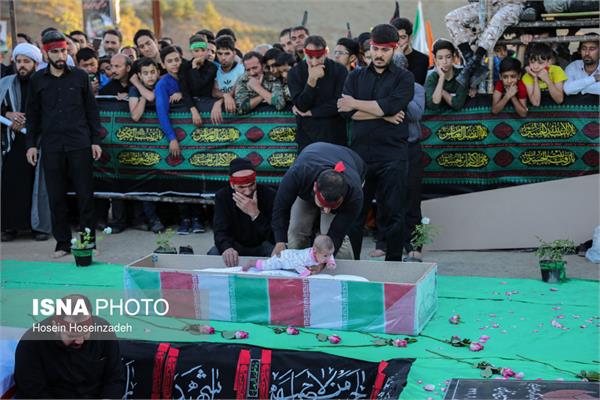 تشییع پیکر مطهر دو شهید گمنام در شاندیز 16