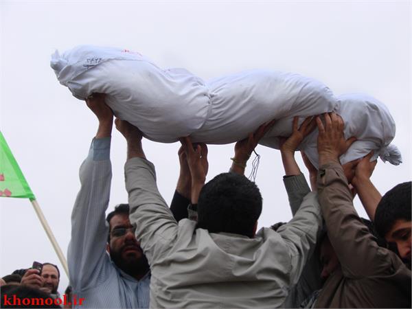 تشییع و خاکسپاری شهدای گمنام در ارتفاعات بازی دراز