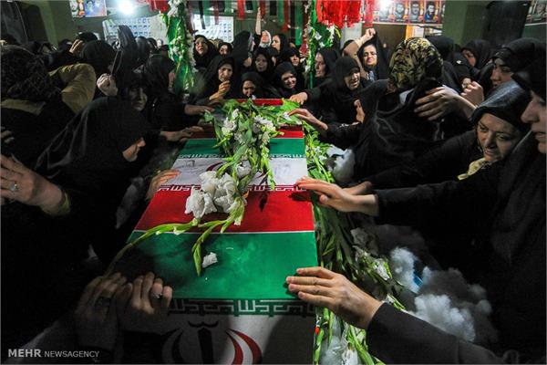 تشییع پیکر دوشهید گمنام دفاع مقدس در محمد شهر کرج 11