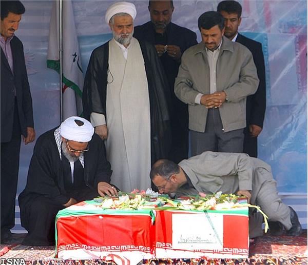 تشییع و خاکسپاری شهدای گمنام دانشگاه شاهد-12/7/89