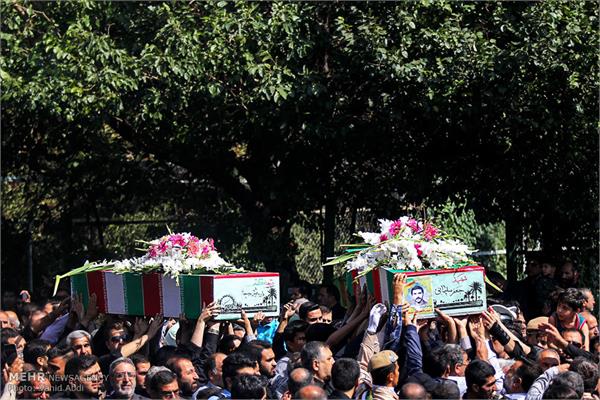 مراسم تشییع شهدای گمنام در تبریز 13