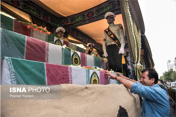 تشییع پیکر ۵۴ شهید نیروی انتظامی 2