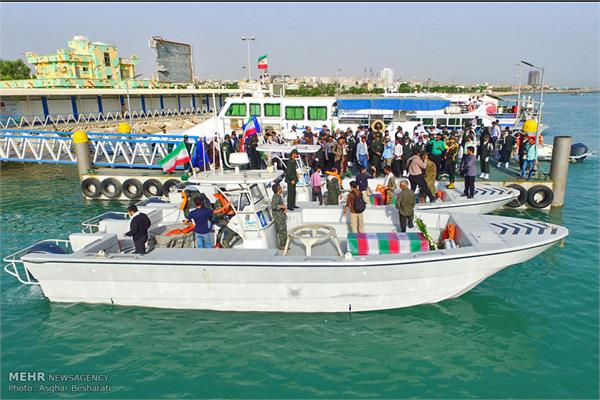 تشییع پیکر شهدای گمنام در قشم 17