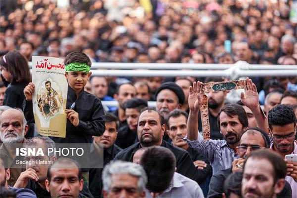 مراسم وداع با پیکر مطهر شهید محسن حججی - حرم مطهر رضوی 8