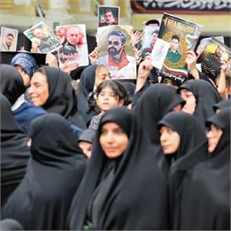 آمده بودند بگویند بابی انت و امی