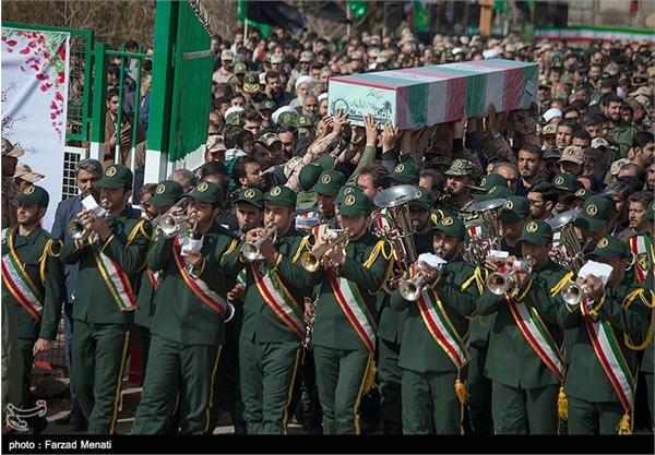 تشییع پیکر شهید گمنام در کرمانشاه 14