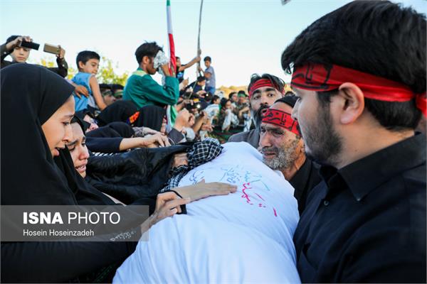 تشییع پیکر مطهر دو شهید گمنام در شاندیز 19