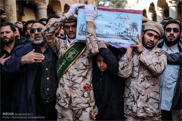 مراسم تشییع و تدفین پیکر دو شهید گمنام در مدرسه علمیه مروی 19