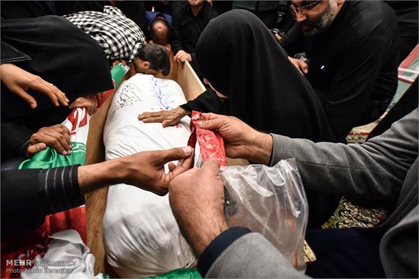 دیدار خانواده شهید طبائی با فرزندشان بعد از 33 سال 16