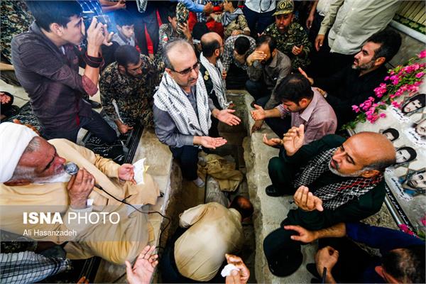 تشییع پیکر مطهر شهیدان قائدی و اسدپور در لامرد - شیراز 11