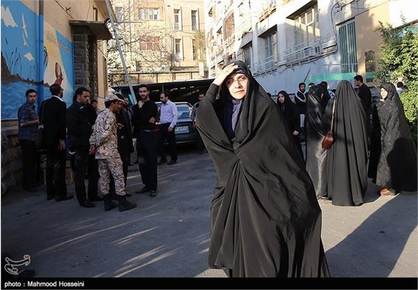 حضور خانواده سردار شهید حسین همدانی در معراج شهدا 12