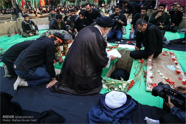 مراسم تشییع دو شهید گمنام در دانشگاه مالک اشتر 31