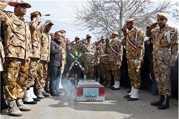 تشییع شهید گمنام در پادگان قهرمان همدان