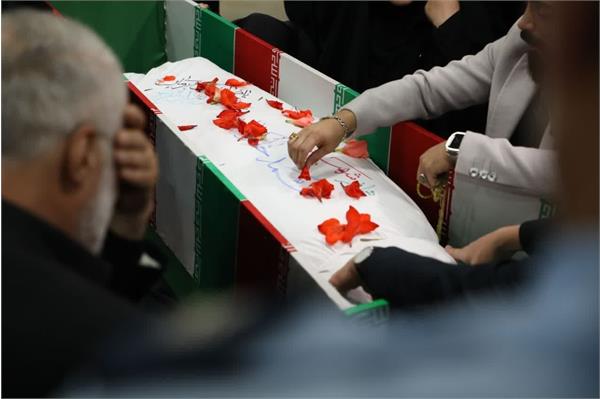 وداع با پیکر مطهر شهید تازه تفحص شده محمد خاکی‌زاده - 9 مهر 1403 4