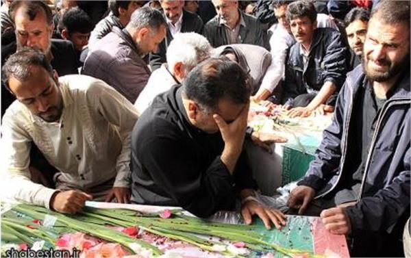 تشییع و خاکسپاری شهدای گمنام در دانشگاه گلستان