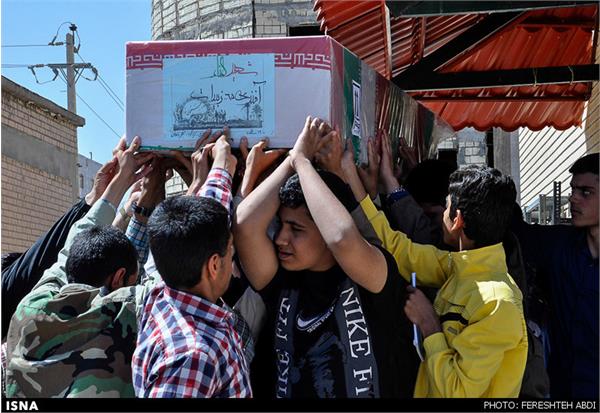 ورود شهدای گمنام به شهر بیرجند 13