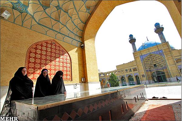 مزار مطهر شهدای در دانشگاه های تهران