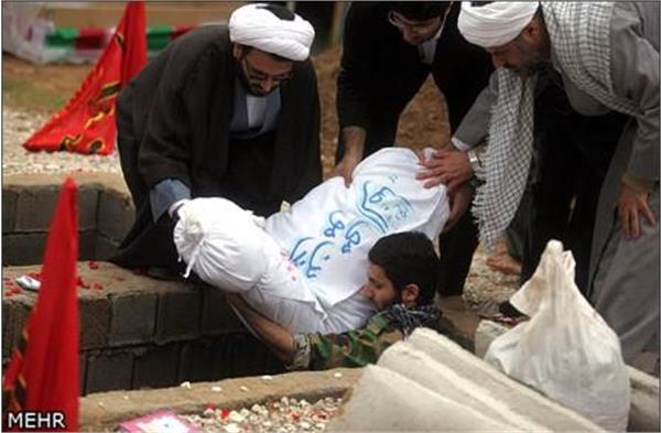 تشییع شهدای گمنام در اهواز