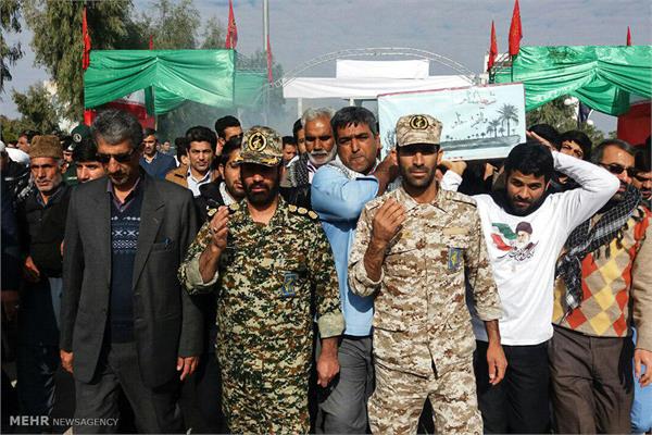 تشییع و تدفین پیکر ۲ شهید گمنام در دانشگاه آزاد اسلامی واحد زابل 8