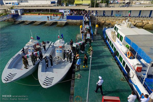 تشییع پیکر شهدای گمنام در قشم 15