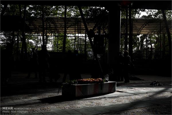 مراسم وداع با شهدای غواص و خط شکن در دانشگاه تهران 1