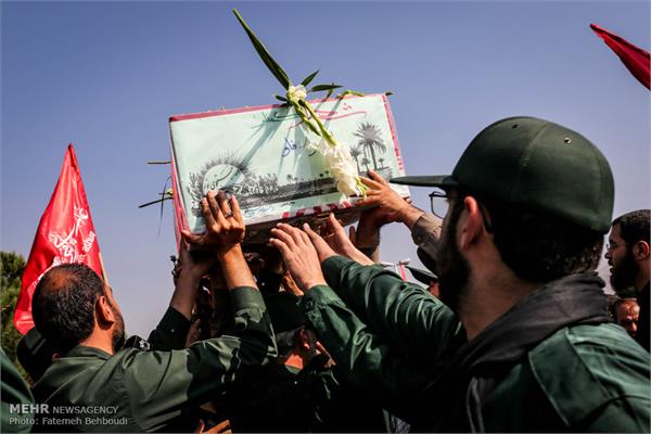 مراسم تشییع پیکر دو شهید گمنام در دانشکده شهید مطهری بسیج 17