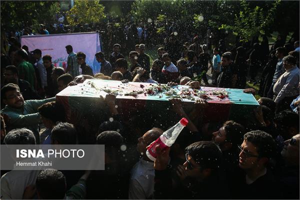 تشییع پیکر دو شهید گمنام در بوستان شقایق - خانی‌آباد تهران 19