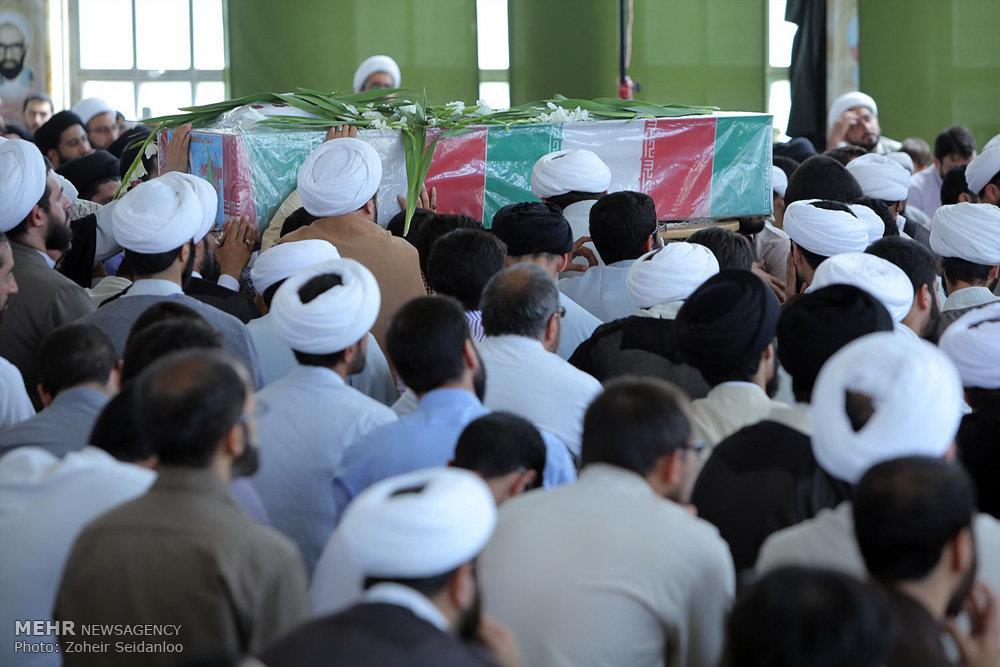 مراسم وداع با پیکر روحانی شهید محمد شیخ شعاعی 1