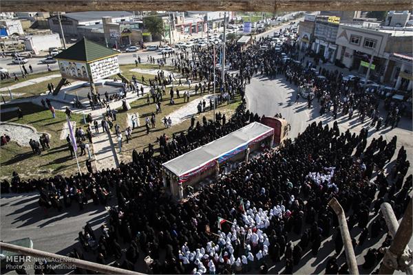 تشییع پیکر شهدای گمنام هشت سال دفاع مقدس در لامرد 12