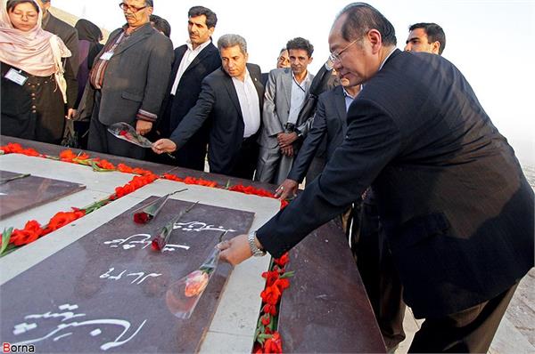 ادای احترام شهرداران کشورهای حاشیه جاده ابریشم