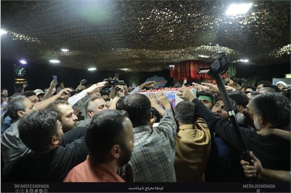 وداع با پیکر مطهر شهید مدافع حرم مهدی اکبرپور روشن 18 تیر 1402 1