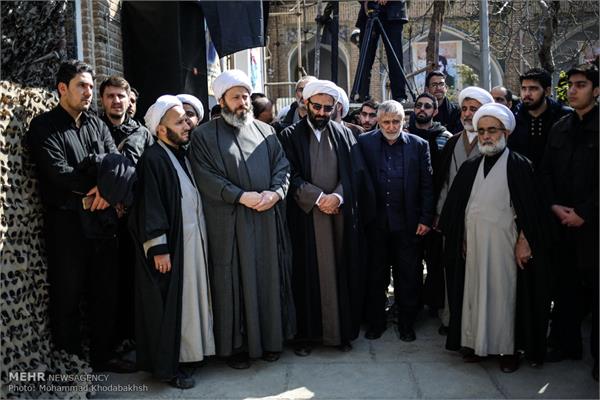 مراسم تشییع و تدفین پیکر دو شهید گمنام در مدرسه علمیه مروی 22