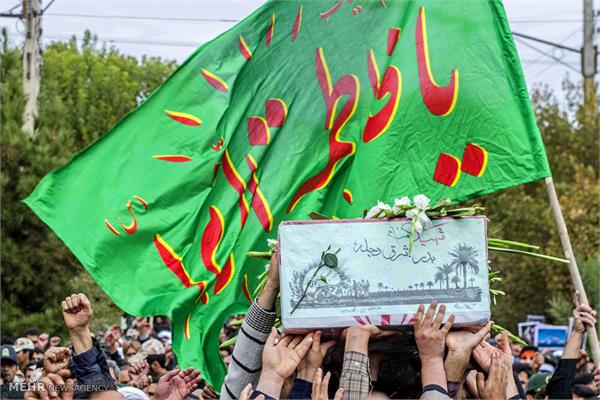 مراسم تشییع سه شهید گمنام در میبد یزد 5