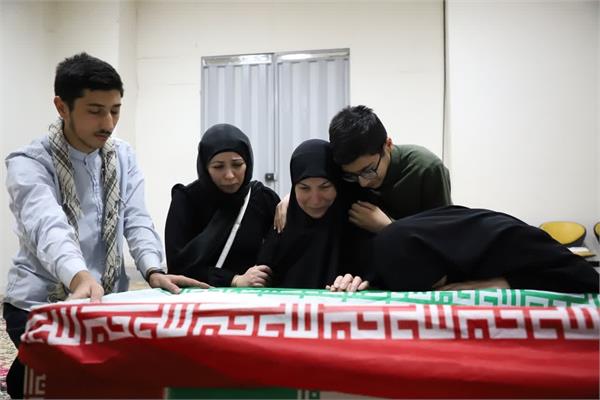 وداع با پیکر مطهر شهیده راه قدس معصومه کرباسی-1آبان1403 15