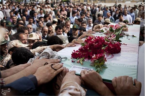 تشییع و خاکسپاری شهید گمنام در کرمانشاه 11