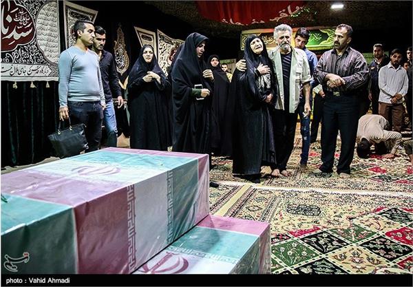 نخستین دیدار خانواده شهید علیرضا بدرخانی بعد از ۲۸ سال با پیکرش 11