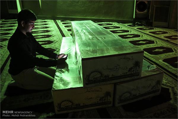 مراسم تشییع و تدفین دو شهید گمنام در اهواز 5